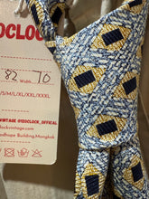 將圖片載入圖庫檢視器 Vintage polo shirt