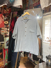 將圖片載入圖庫檢視器 SH387 Vintage Tommy Bahama Shirt