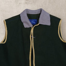 將圖片載入圖庫檢視器 Signature Items: Vintage Burberry Vest Free Size