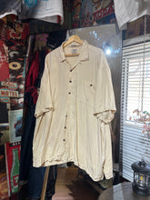 將圖片載入圖庫檢視器 Sh024 Vintage Tommy Bahama Shirt