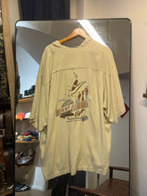 將圖片載入圖庫檢視器 Vintage Tommy Bahama De Luxe Cigars Graphic Shirt