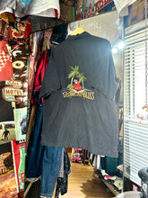 將圖片載入圖庫檢視器 Sh029 Vintage Tommy Bahama Shirt