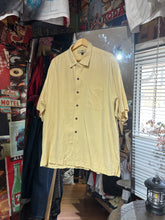 將圖片載入圖庫檢視器 Sh068 Vintage Tommy Bahama Shirt
