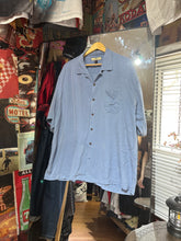 將圖片載入圖庫檢視器 Sh387Vintage Tommy Bahama Shirt