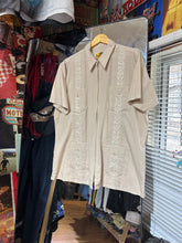將圖片載入圖庫檢視器 Sh122 Vintage Cuba shirt