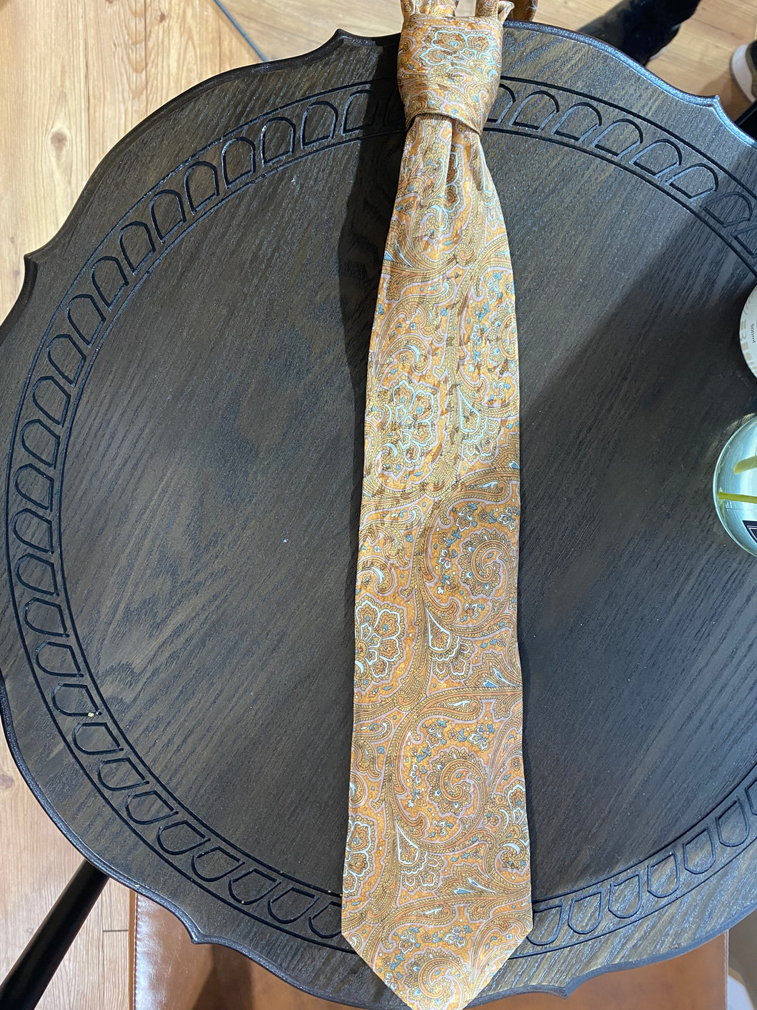 Vintage tie