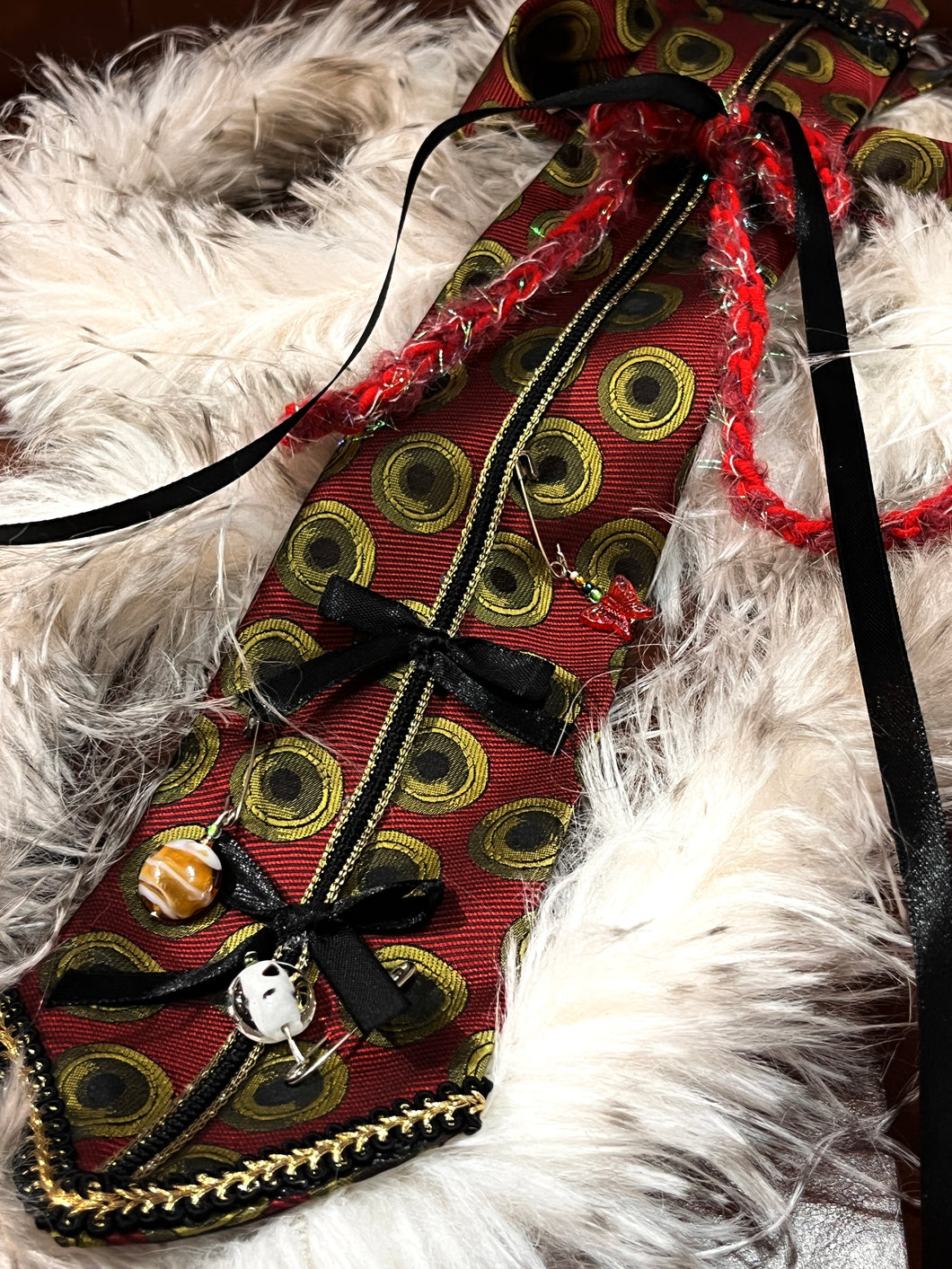 赤金耀絲🩸—#Valentine’s Day x Stillmyvi6e Remake Tie Collection