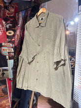 將圖片載入圖庫檢視器 Sh369 Vintage Tommy Bahama Shirt
