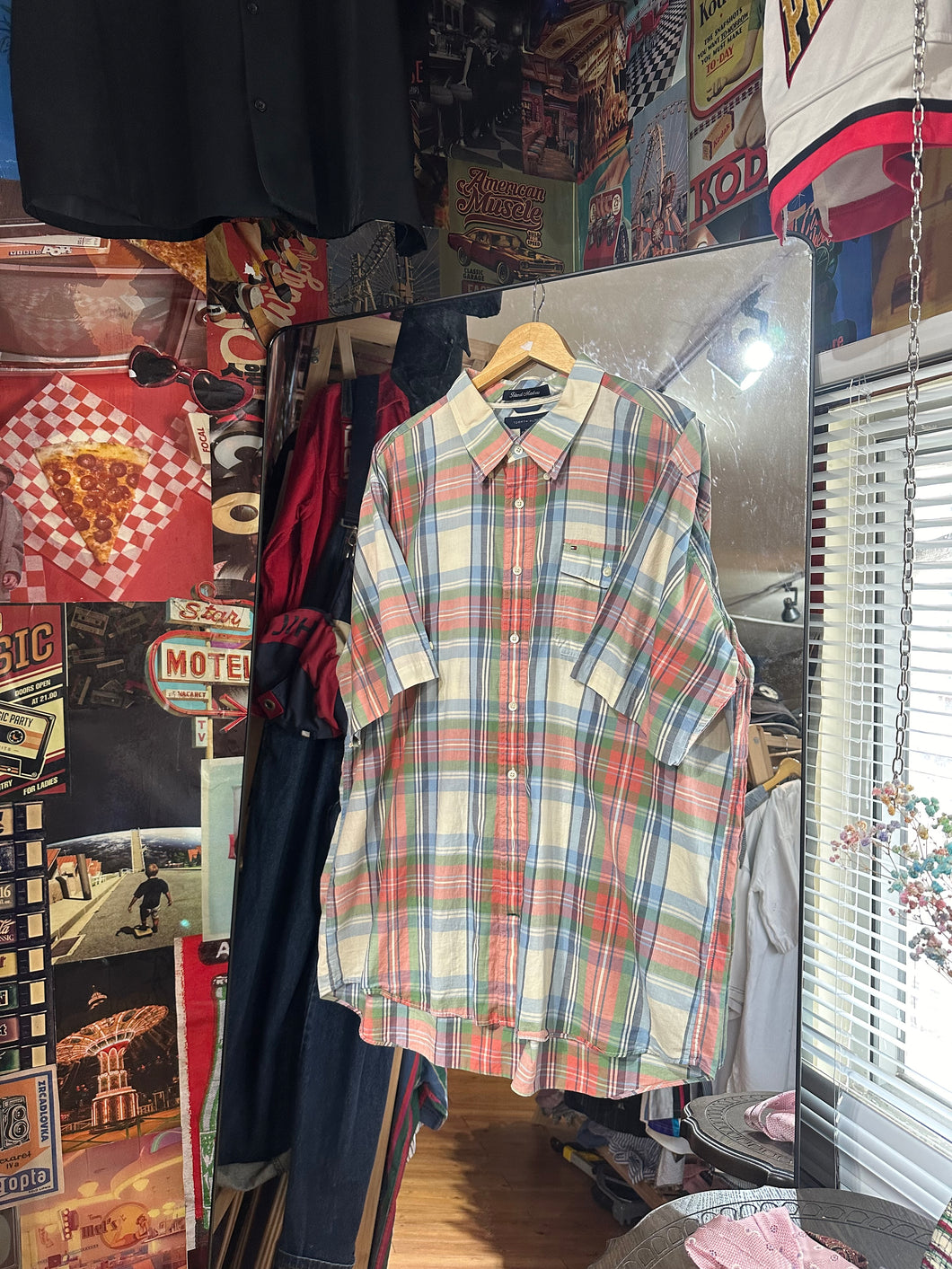 Sh261 vintage brand shirt