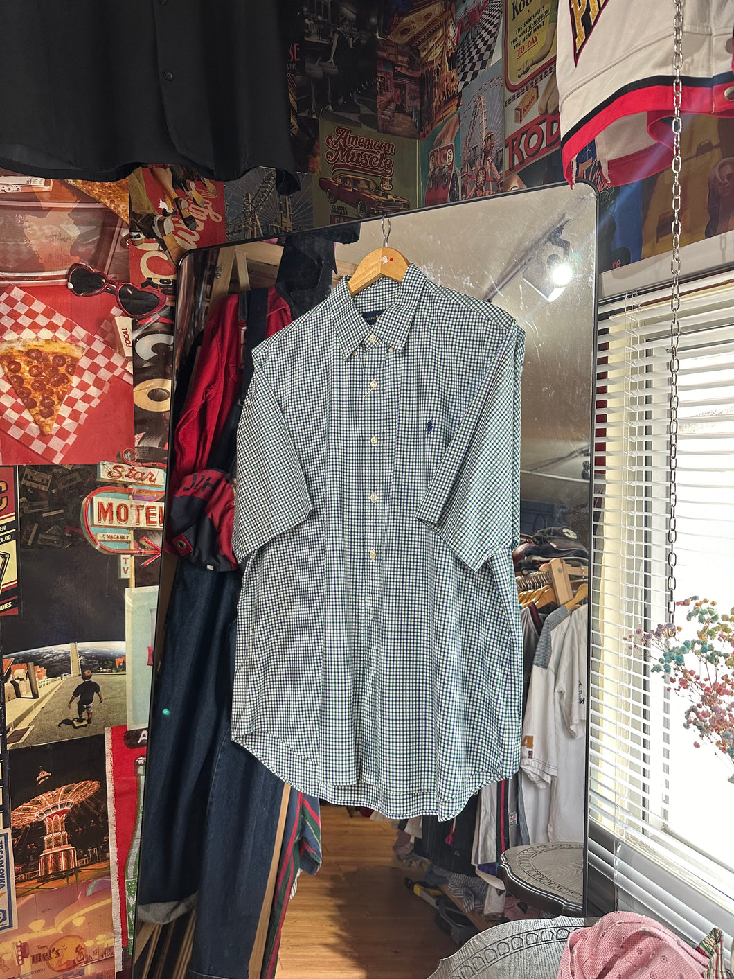 Sh234 vintage brand shirt