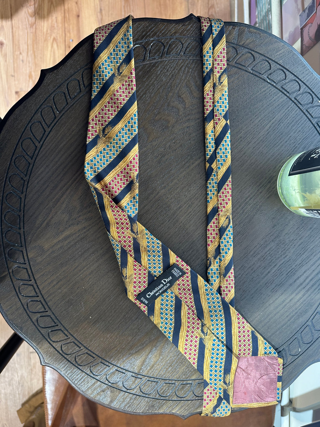 Vintage tie