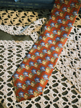 將圖片載入圖庫檢視器 Vintage Burberry Tie
