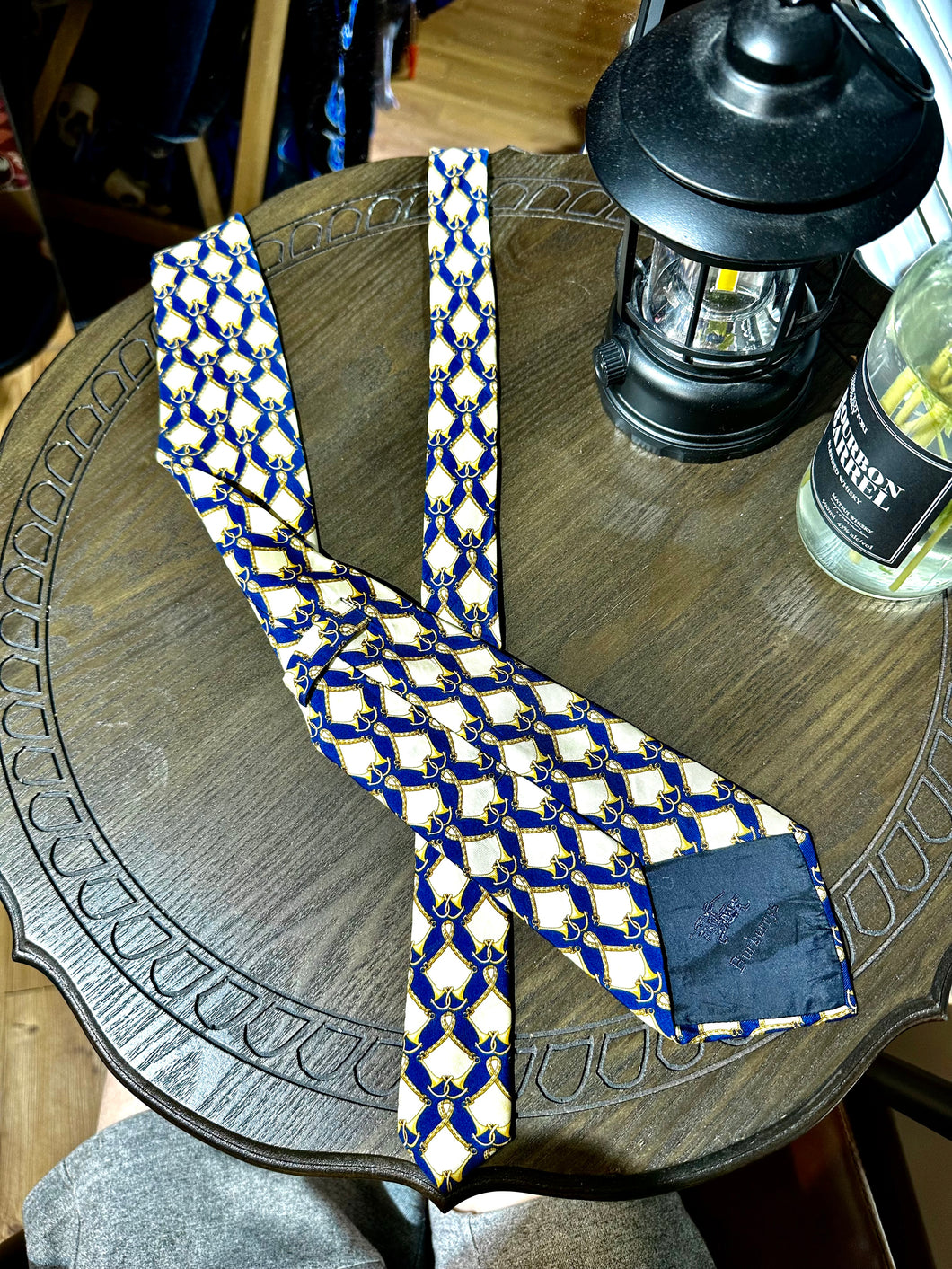 Vintage tie