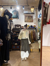 將圖片載入圖庫檢視器 EM#0102 Outfits
