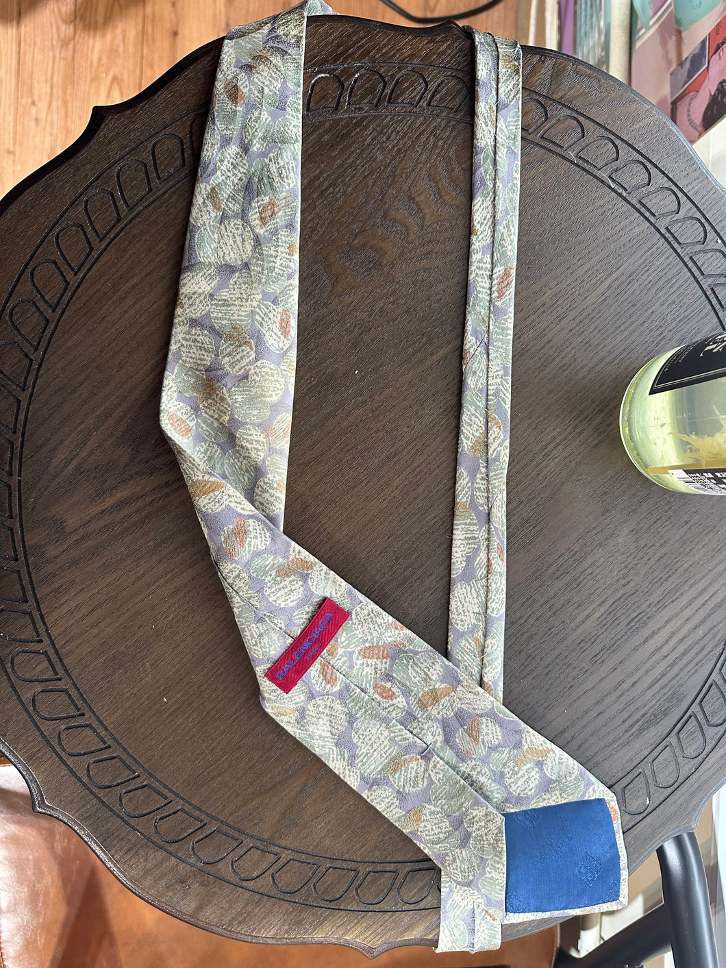 Vintage tie