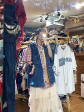 將圖片載入圖庫檢視器 #Ootd Vintage Cowboy Vest
